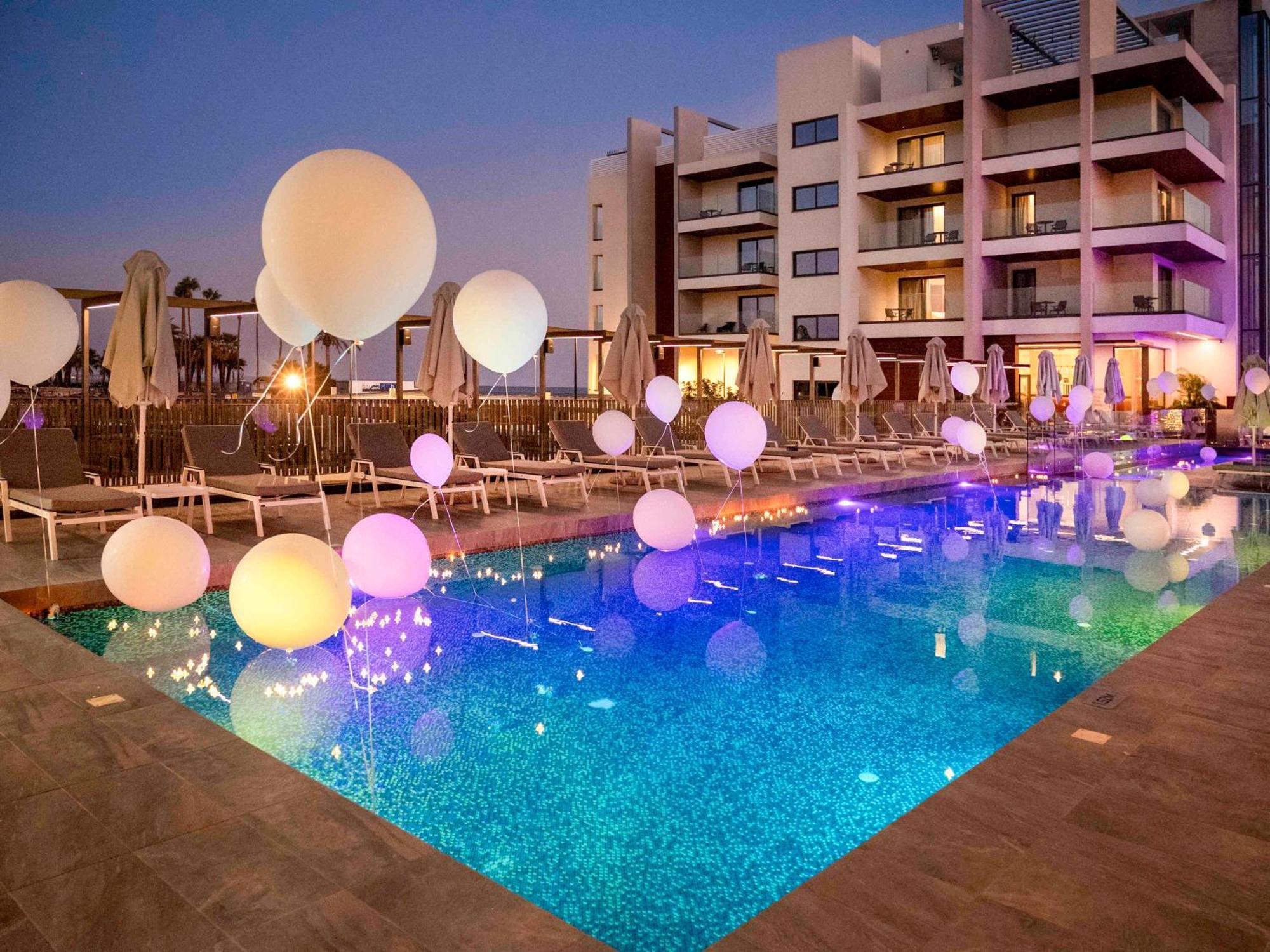 Mercure Larnaca Beach Resort Luaran gambar